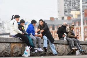 Dos millones de argentinos viajaron en junio con escapadas y gasto contenido
