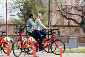Mendoza es una ciudad ideal para recorrer en bicicleta