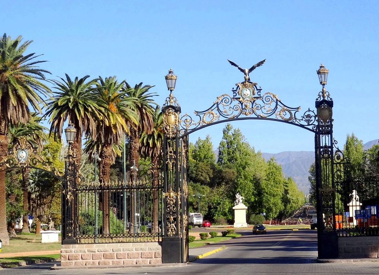 Mendoza es el m&aacute;ximo im&aacute;n tur&iacute;stico cuyano