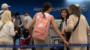 La suba del d&oacute;lar y las tasas redefinen los viajes al exterior para el verano argentino