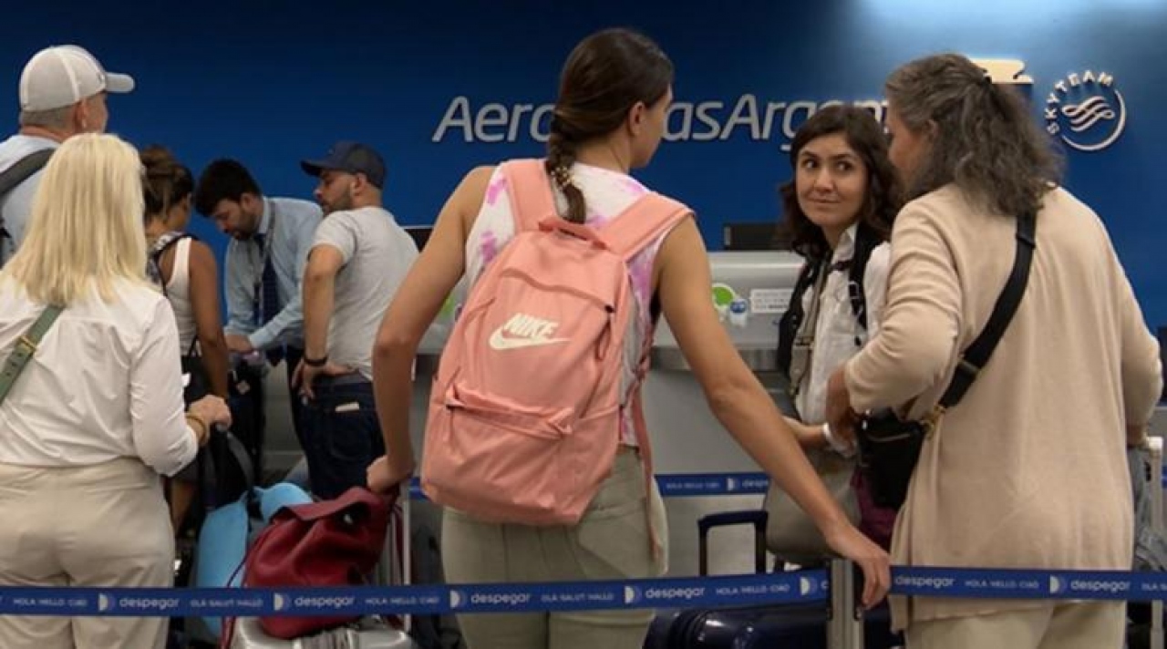 La suba del d&oacute;lar y las tasas redefinen los viajes al exterior para el verano argentino