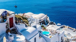 Cuatro destinos griegos para disfrutar de las playas, cultura y gastronom&iacute;a